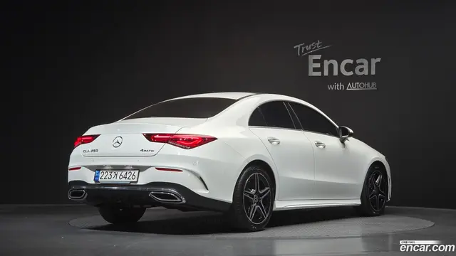 Main__Slider__Photo:CLA-Class Mercedes-Benz 2023.5-1
