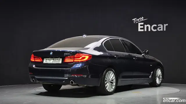 Main__Slider__Photo:5-Series BMW 2018.11-1