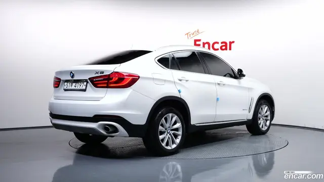 Main__Slider__Photo:X6 BMW 2015.5-1