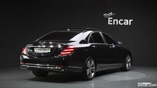 Main__Slider__Photo:S-Class Mercedes-Benz 2015.11-1