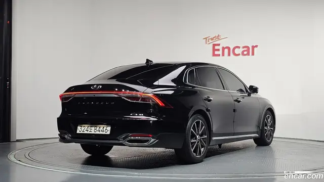 Main__Slider__Photo:Grandeur Hyundai 2022.0-1