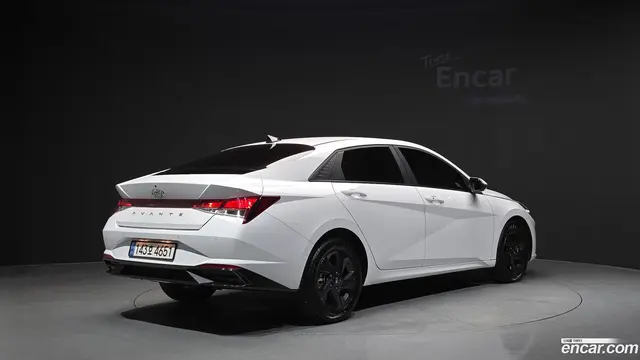 Main__Slider__Photo:AVANTE Hyundai 2022.8-1