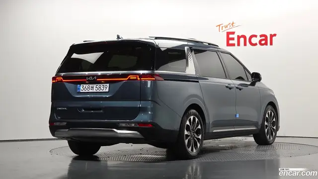 Main__Slider__Photo:Canival Kia 2022.9-1