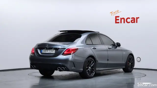 Main__Slider__Photo:C-Class Mercedes-Benz 2019.11-1