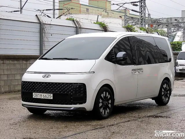 Main__Slider__Photo:Staria Hyundai 2024.5-1