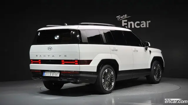 Main__Slider__Photo:Santafe Hyundai 2024.6-1