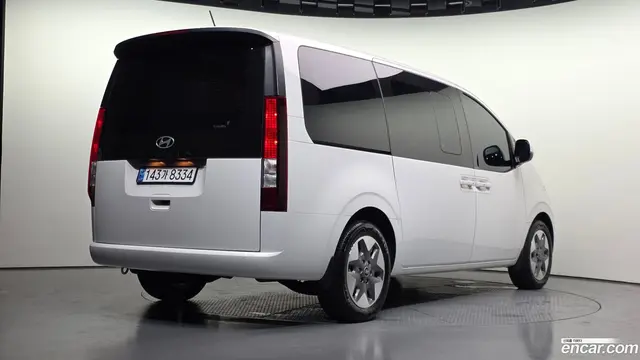 Main__Slider__Photo:Staria Hyundai 2025.1-1