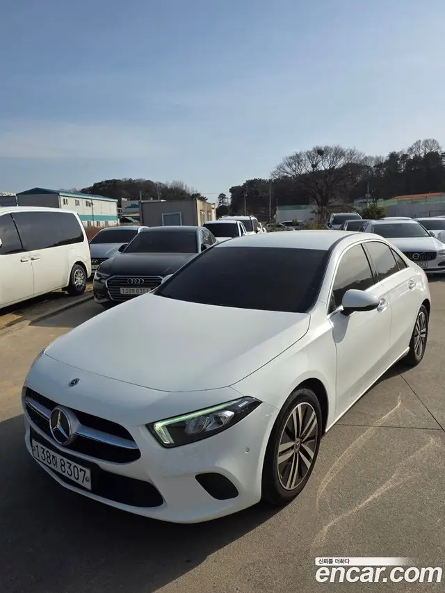 Main__Slider__Photo:A-Class Mercedes-Benz 2020.8-1