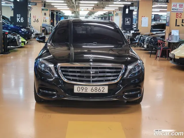 Main__Slider__Photo:S-Class Mercedes-Benz 2017.11-1
