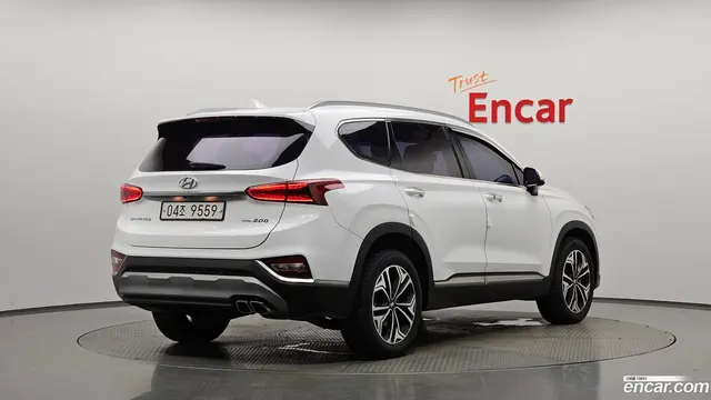 Main__Slider__Photo:Santafe Hyundai 2018.7-1
