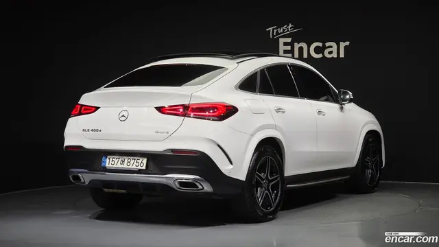 Main__Slider__Photo:GLE-Class Mercedes-Benz 2021.5-1