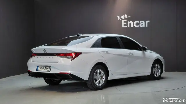 Main__Slider__Photo:AVANTE Hyundai 2022.6-1