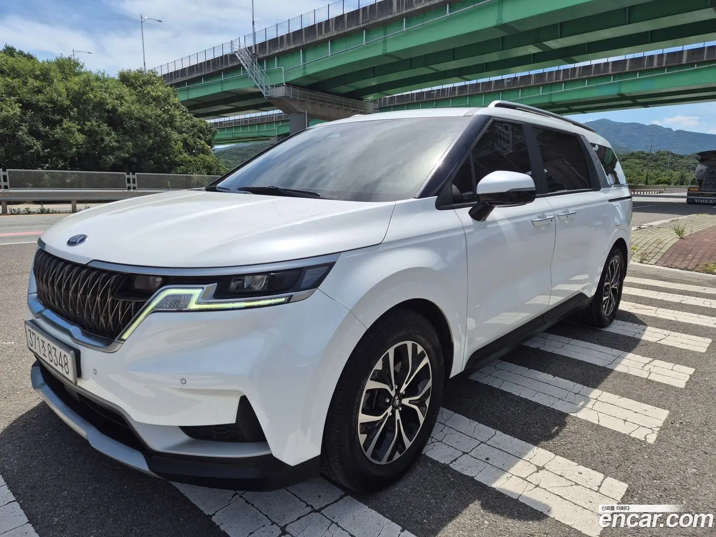 Main__Slider__Photo:Canival Kia 2021.6-1