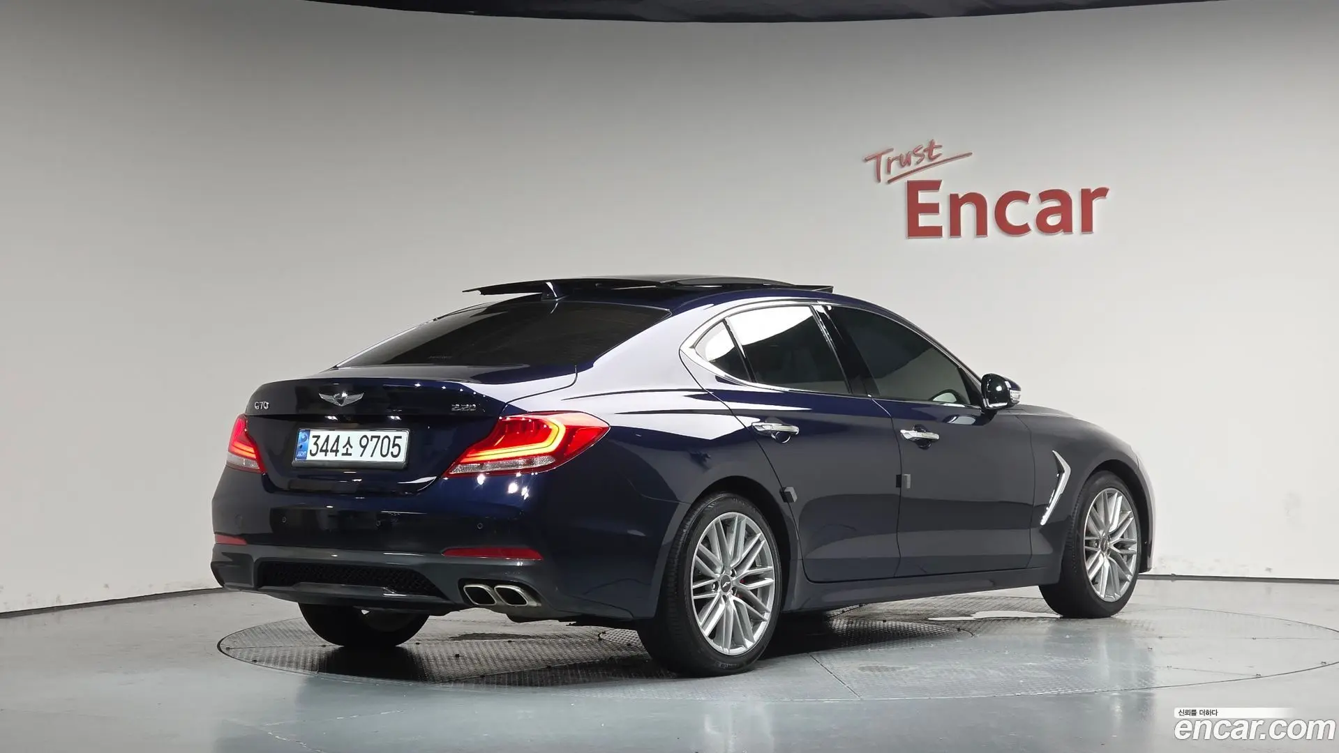 Main__Slider__Photo:G70 Genesis 2019.9-1