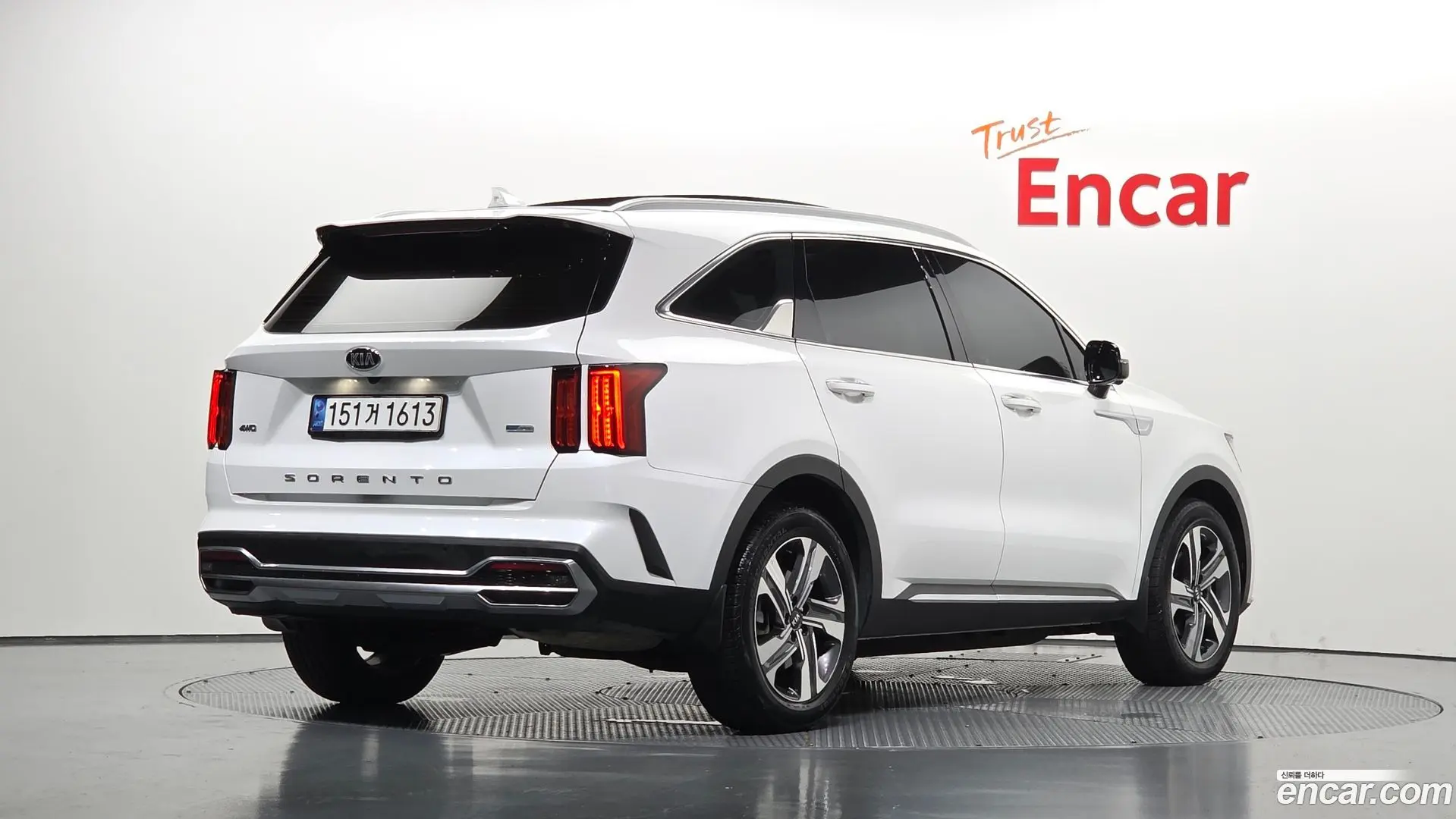 Main__Slider__Photo:Sorento Kia 2021.0-1