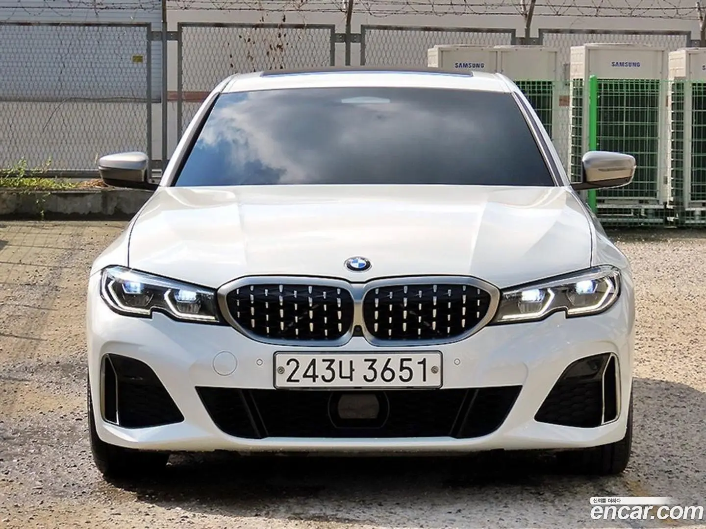 Main__Slider__Photo:3-Series BMW 2019.10-1