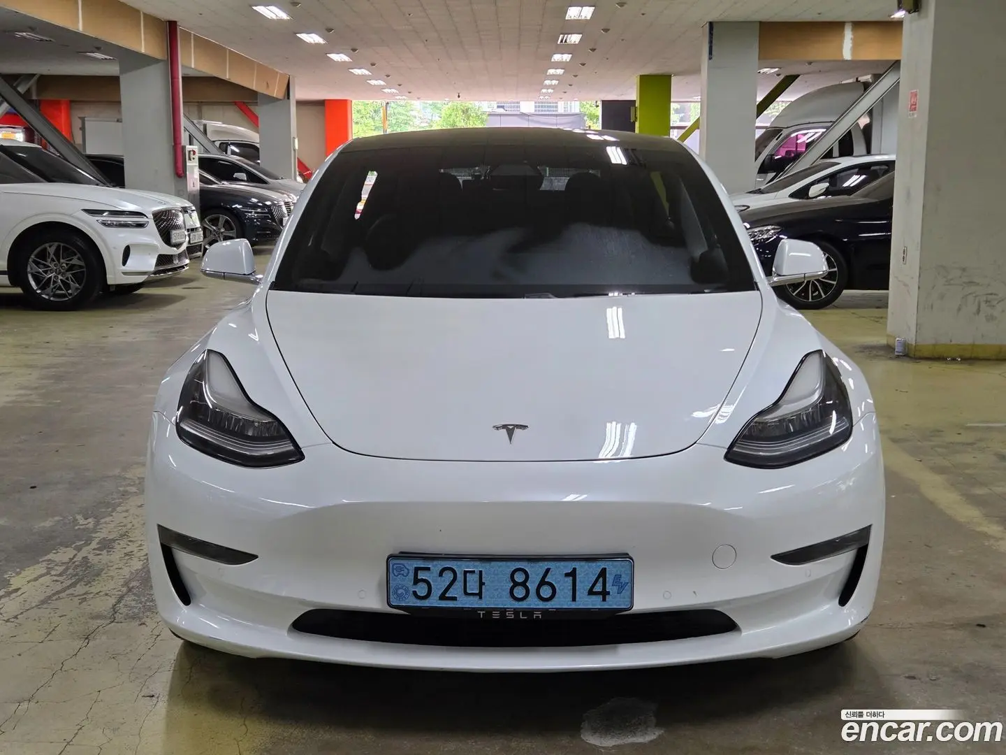 Main__Slider__Photo:Model 3 Tesla 2020.7-1