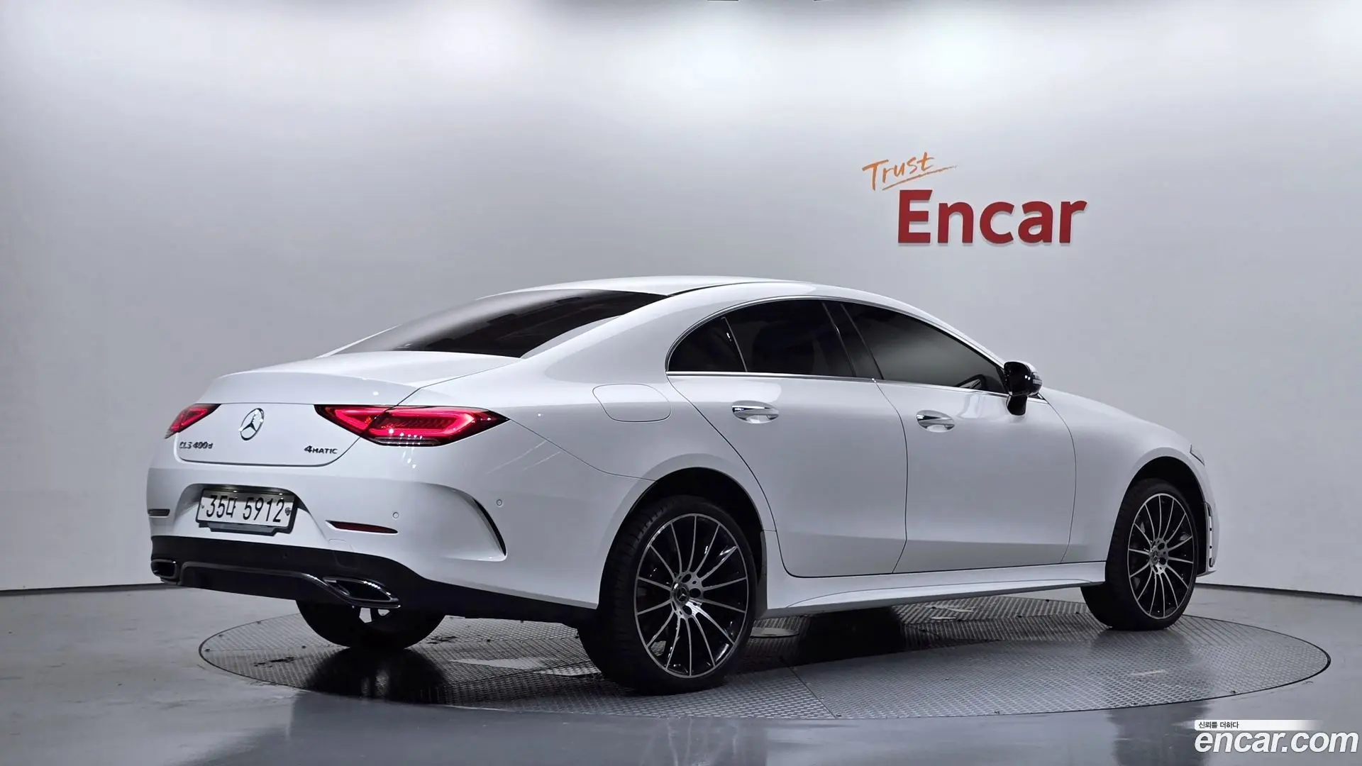 Main__Slider__Photo:CLS-Class Mercedes-Benz 2018.10-1