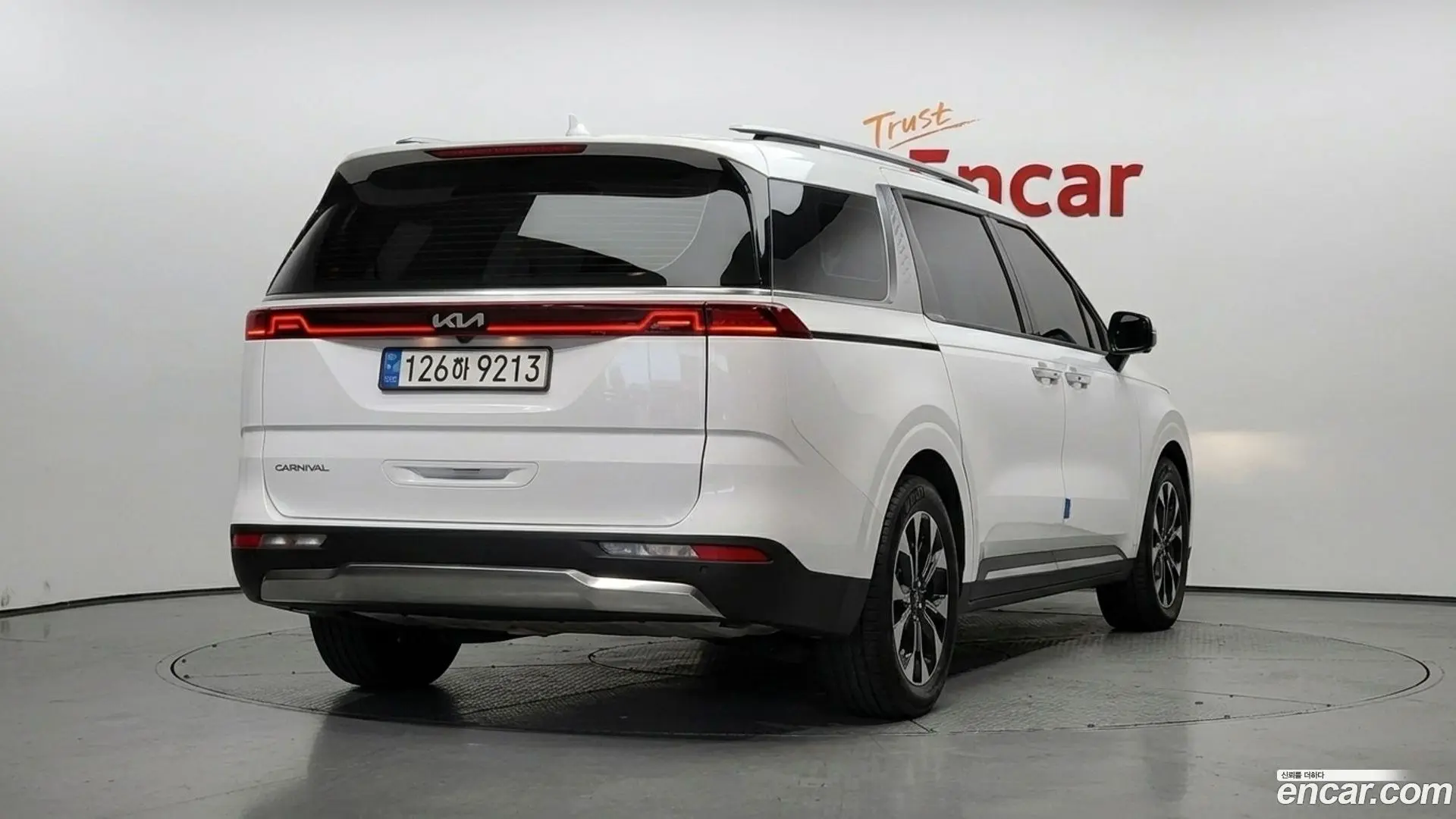 Main__Slider__Photo:Canival Kia 2022.7-1
