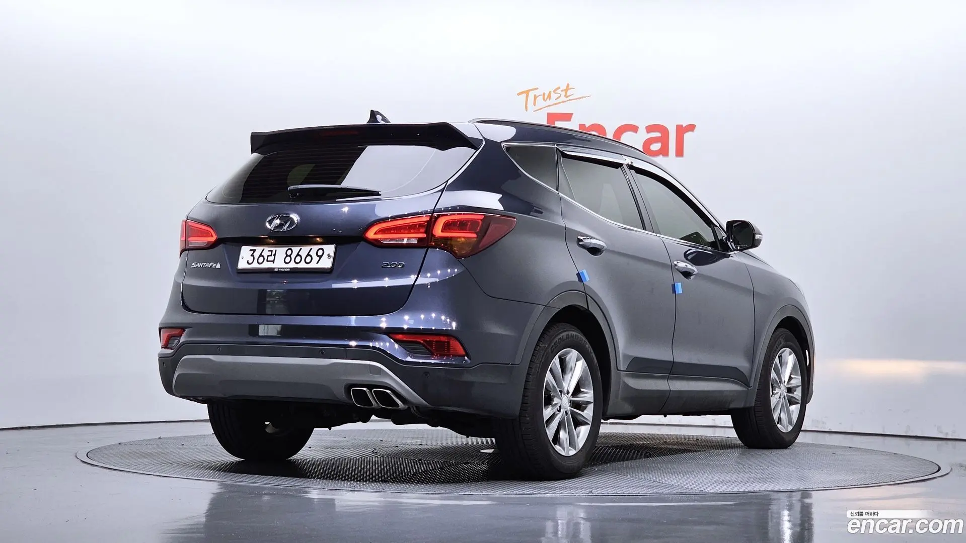 Main__Slider__Photo:Santafe Hyundai 2017.7-1