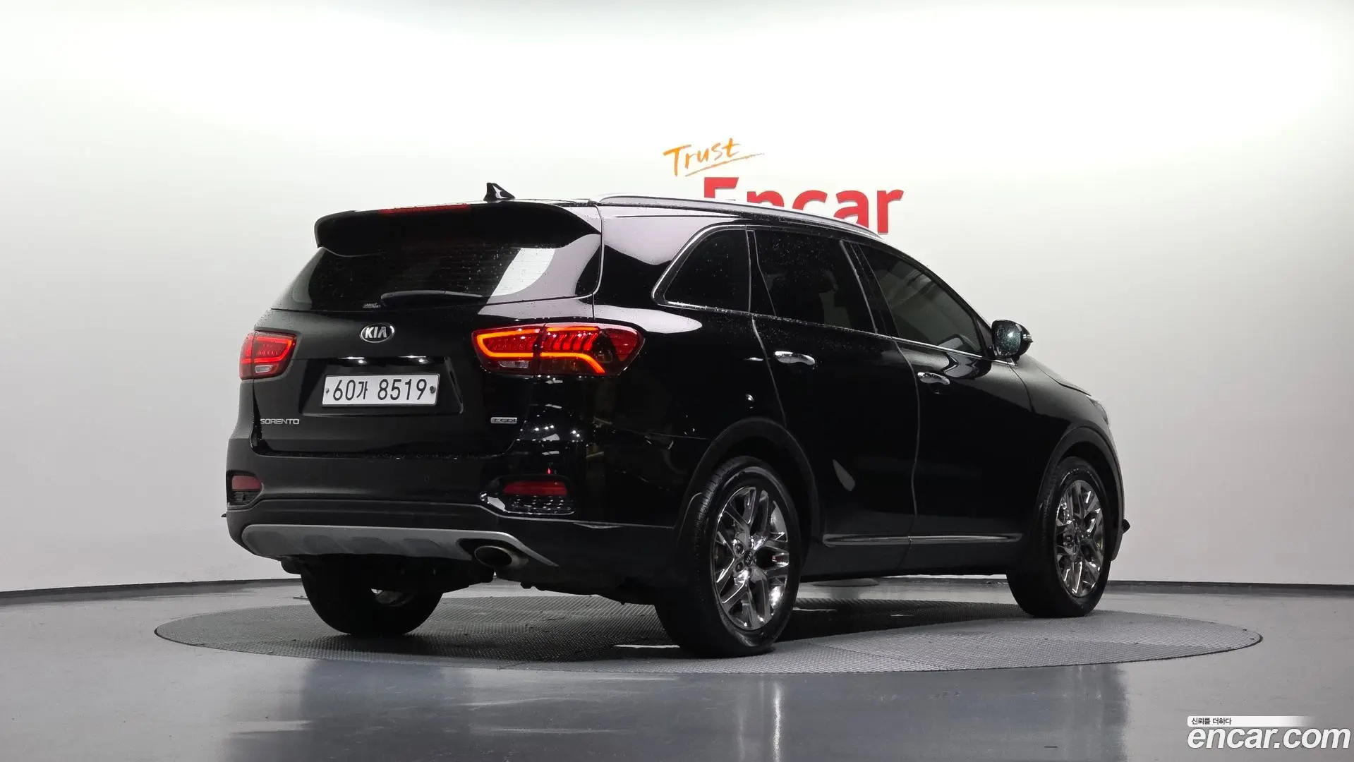 Main__Slider__Photo:Sorento Kia 2019.3-1