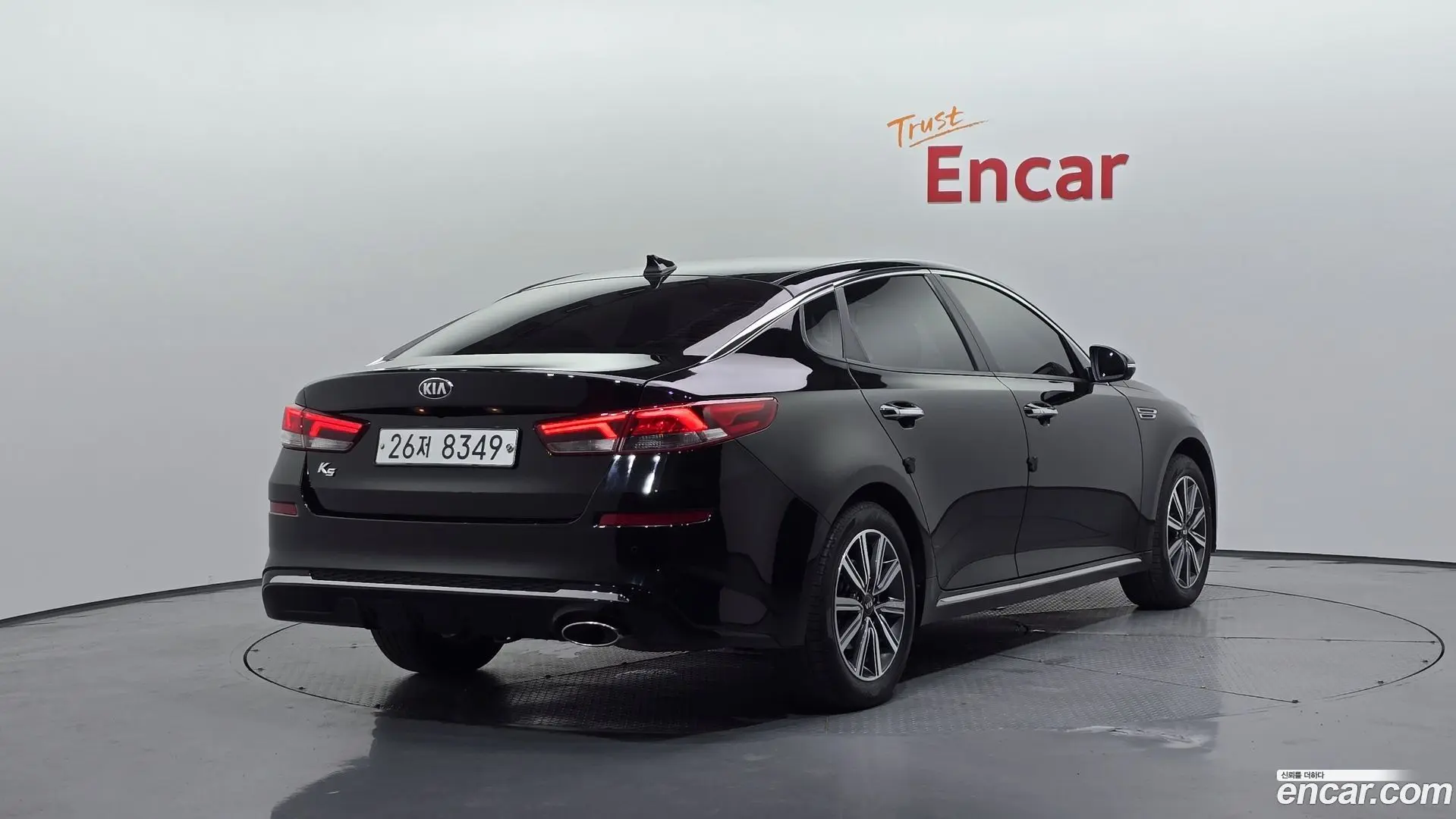 Main__Slider__Photo:K5 Kia 2018.7-1