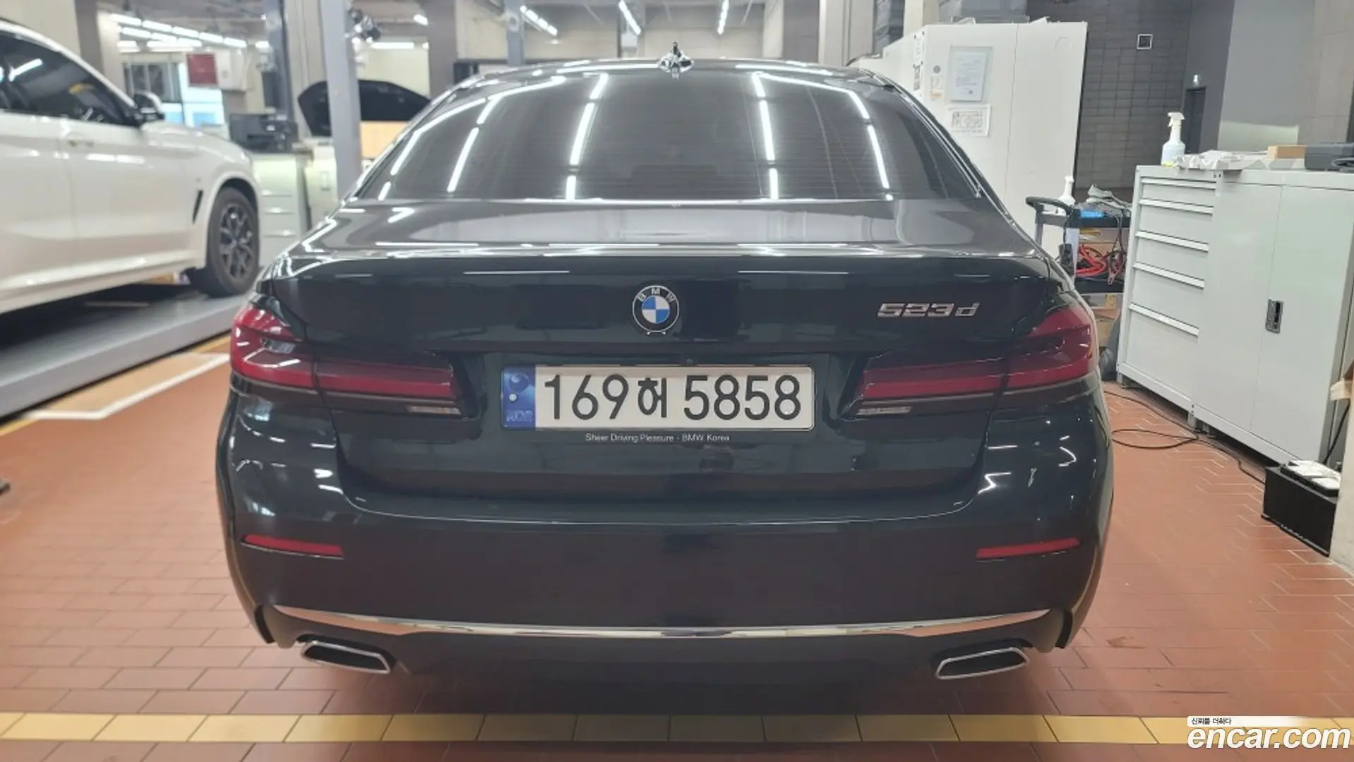 Main__Slider__Photo:5-Series BMW 2023.5-1