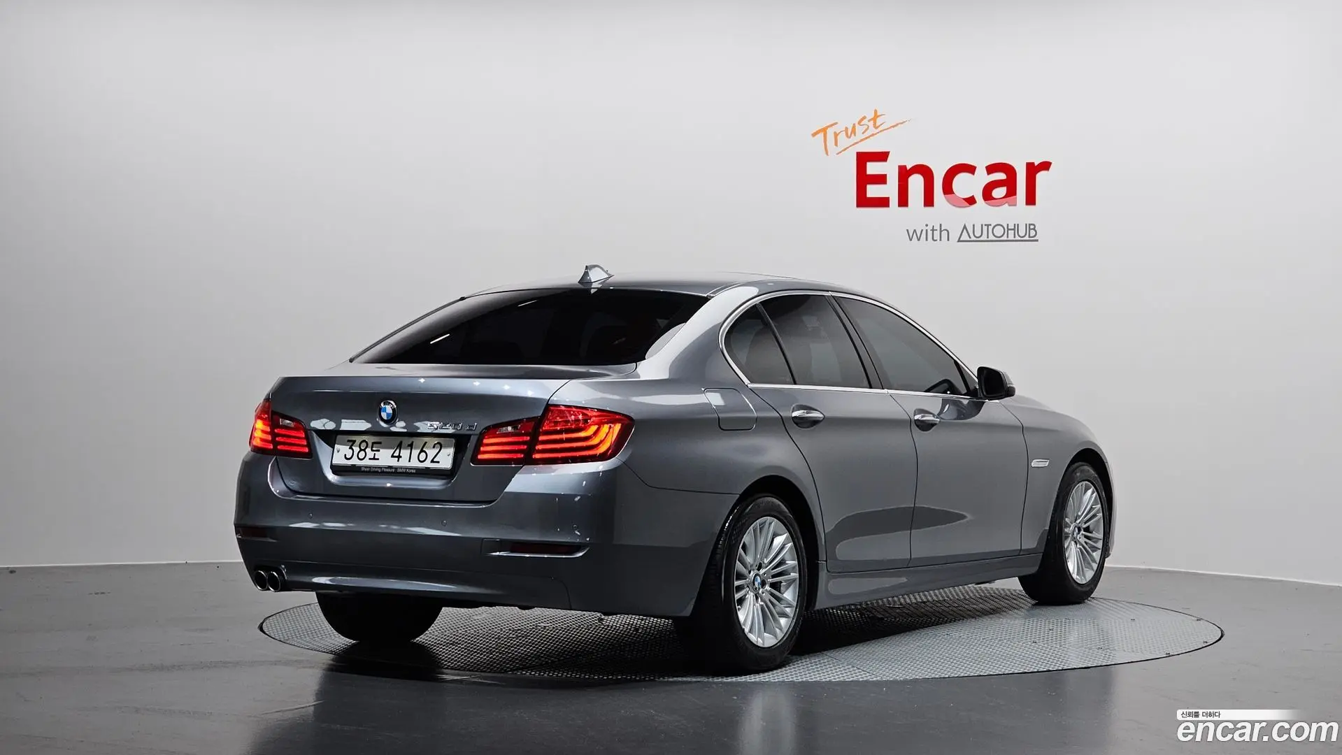 Main__Slider__Photo:5-Series BMW 2014.6-1