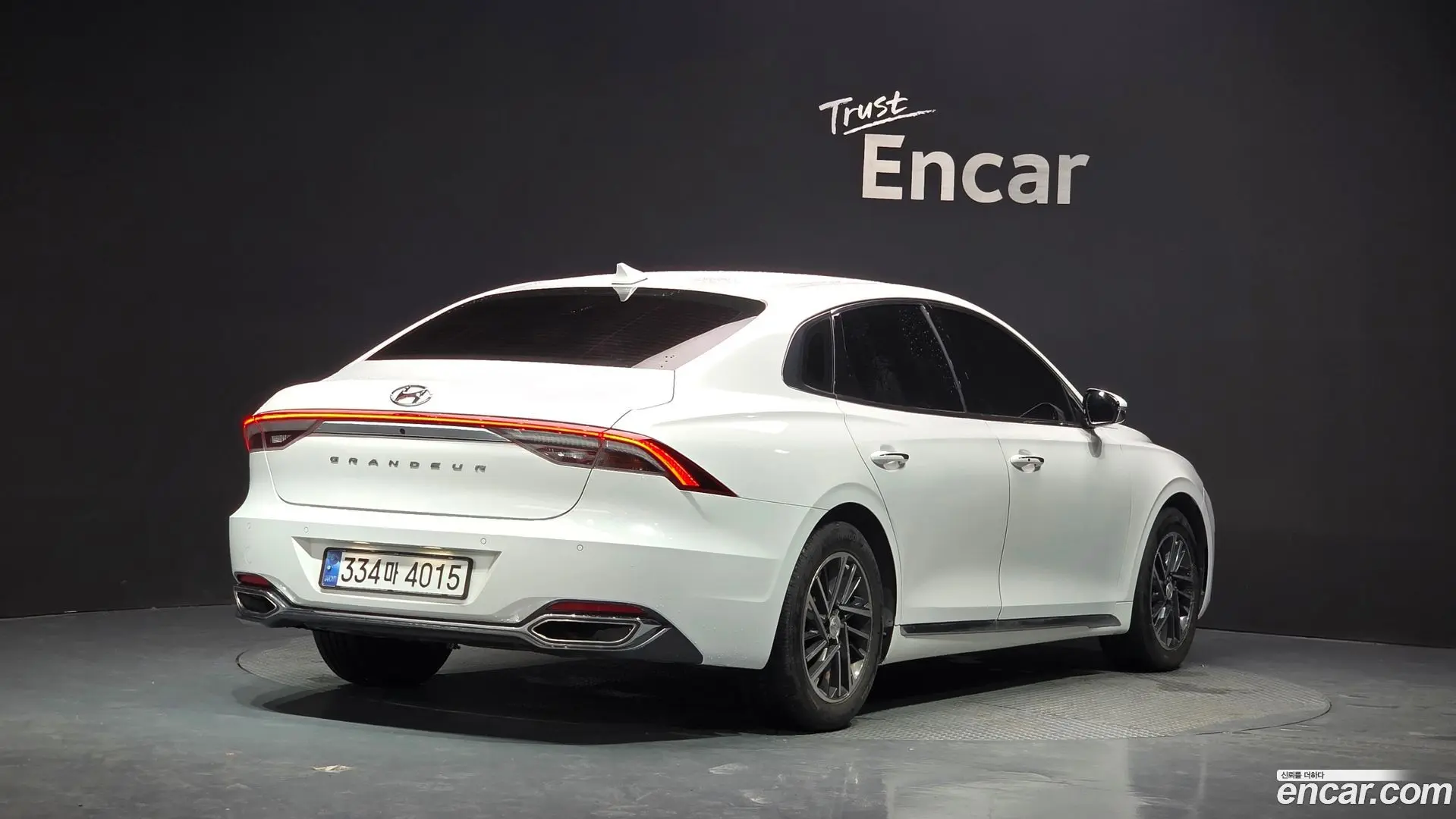 Main__Slider__Photo:Grandeur Hyundai 2020.6-1