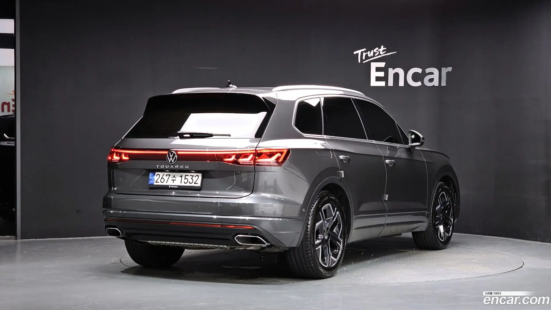 Main__Slider__Photo:Touareg Volkswagen 2024.8-1
