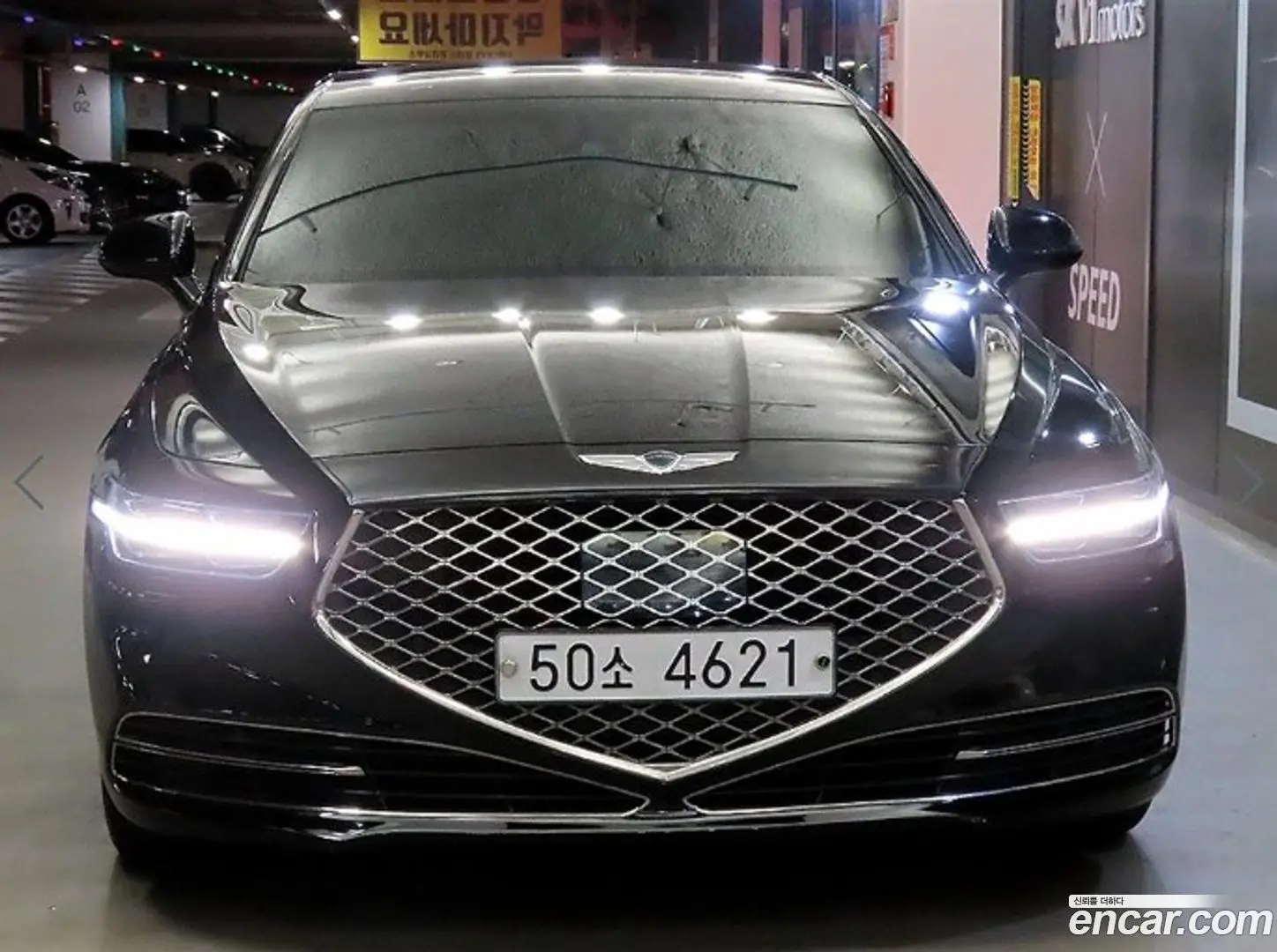 Main__Slider__Photo:G90 Genesis 2019.1-1