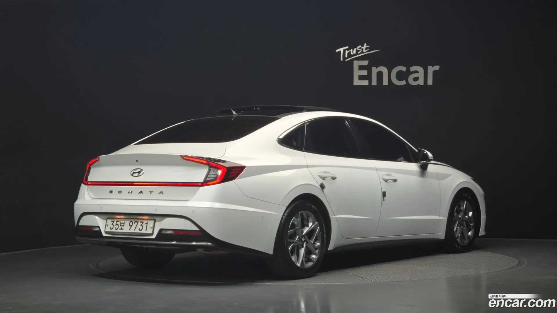 Main__Slider__Photo:Sonata Hyundai 2019.6-1