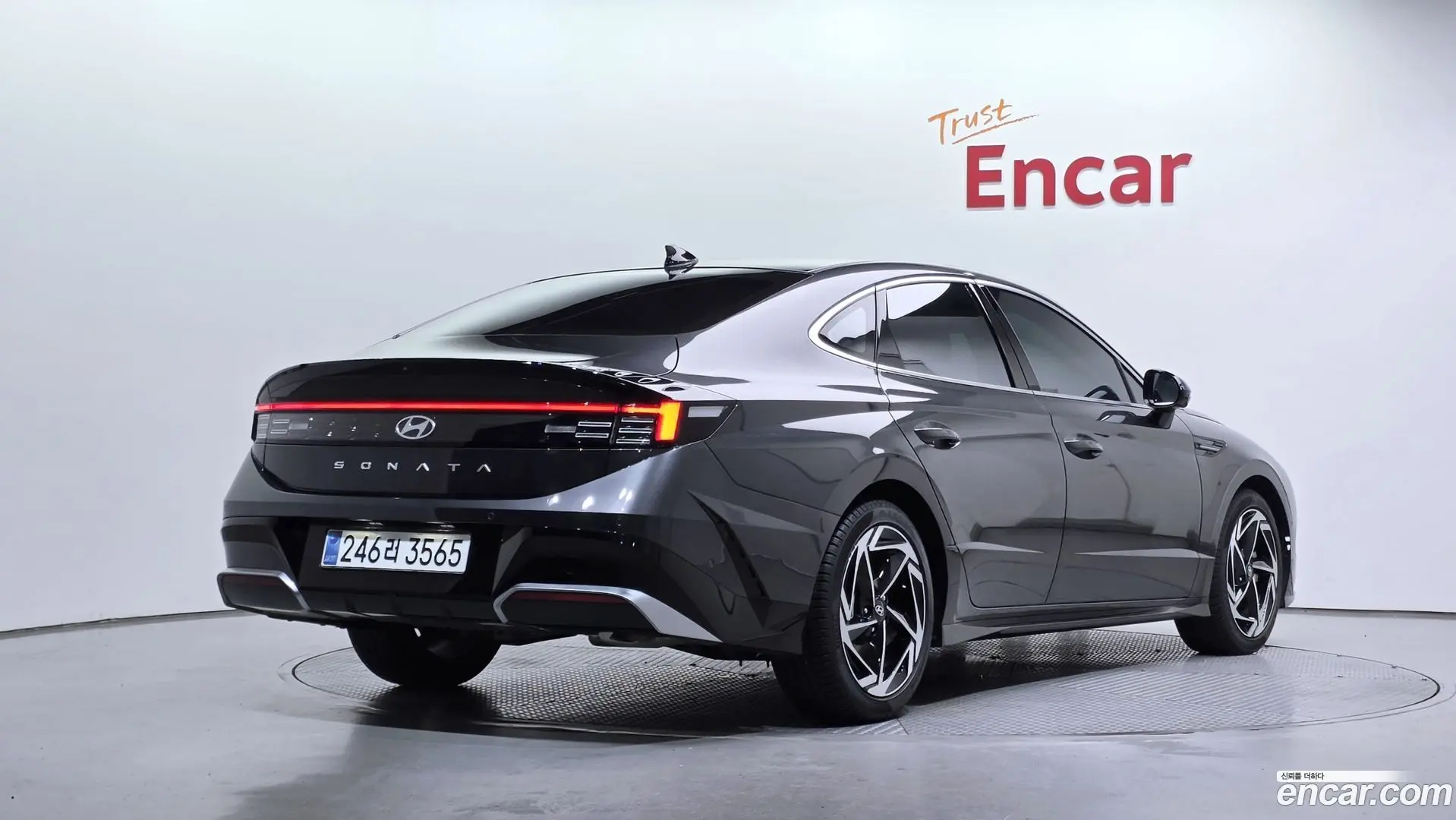 Main__Slider__Photo:Sonata Hyundai 2025.2-1