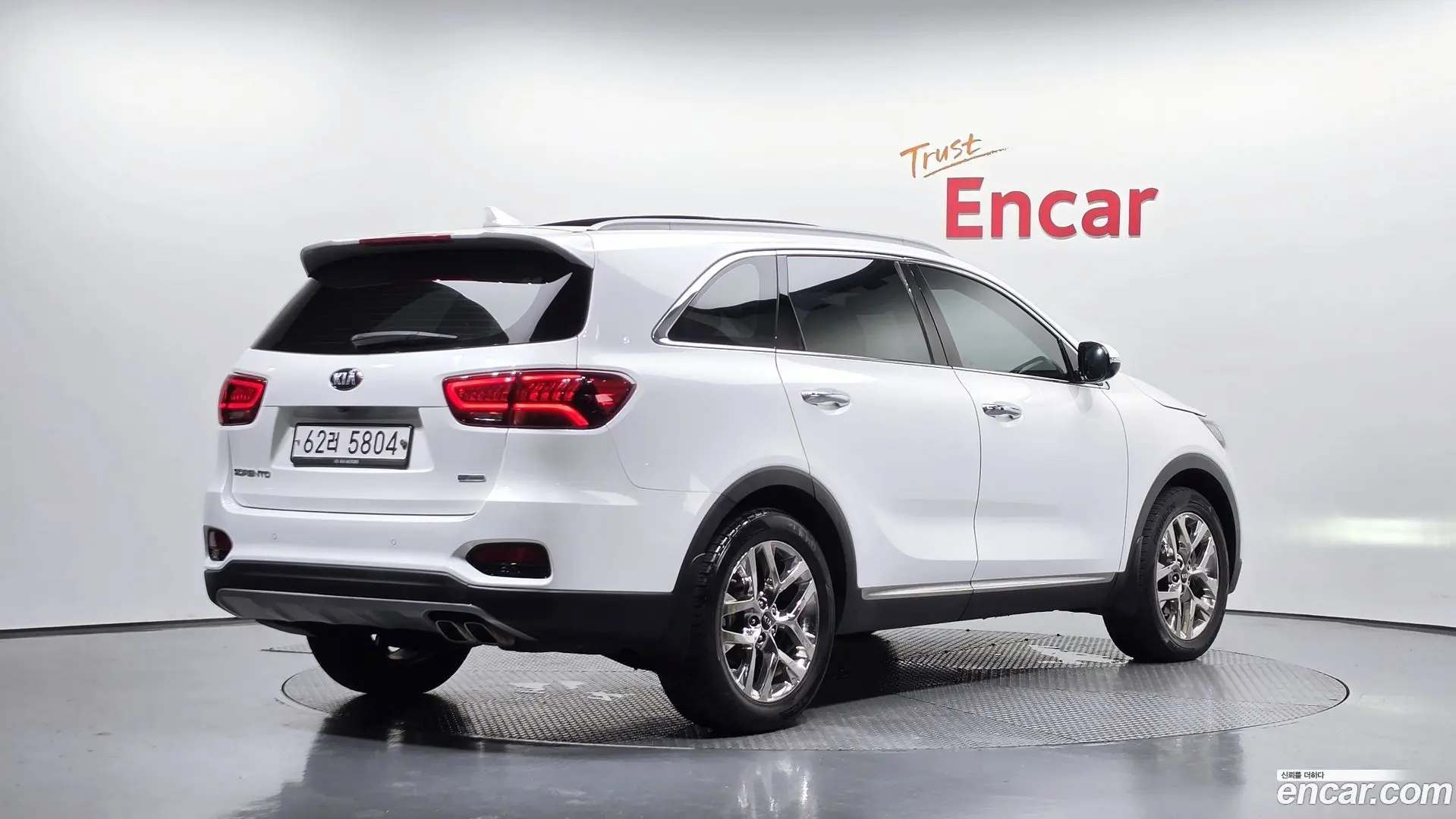 Main__Slider__Photo:Sorento Kia 2019.1-1