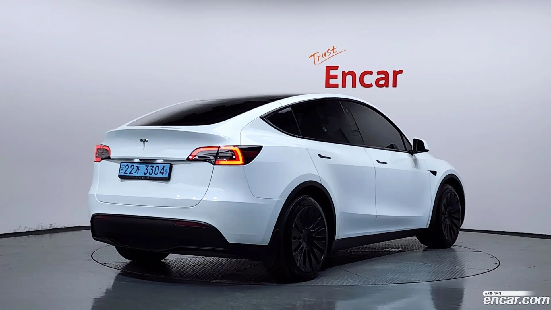 Main__Slider__Photo:Model Y Tesla 2024.2-1