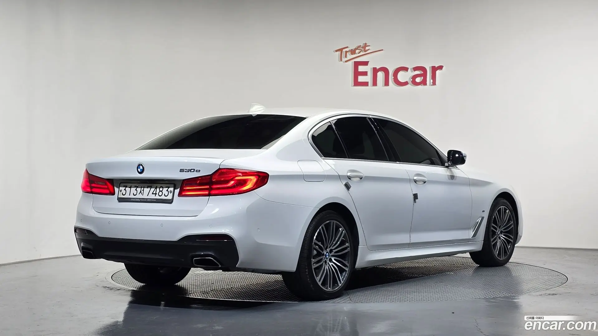 Main__Slider__Photo:5-Series BMW 2020.6-1
