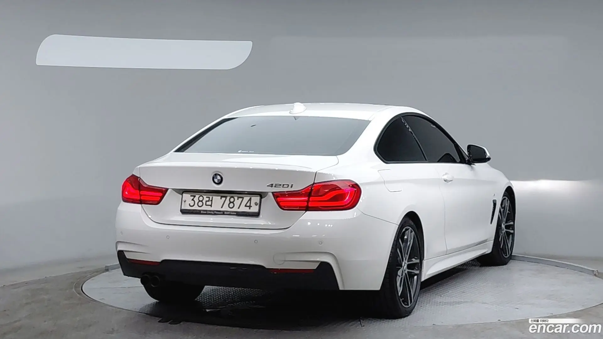 Main__Slider__Photo:4-Series BMW 2018.6-1