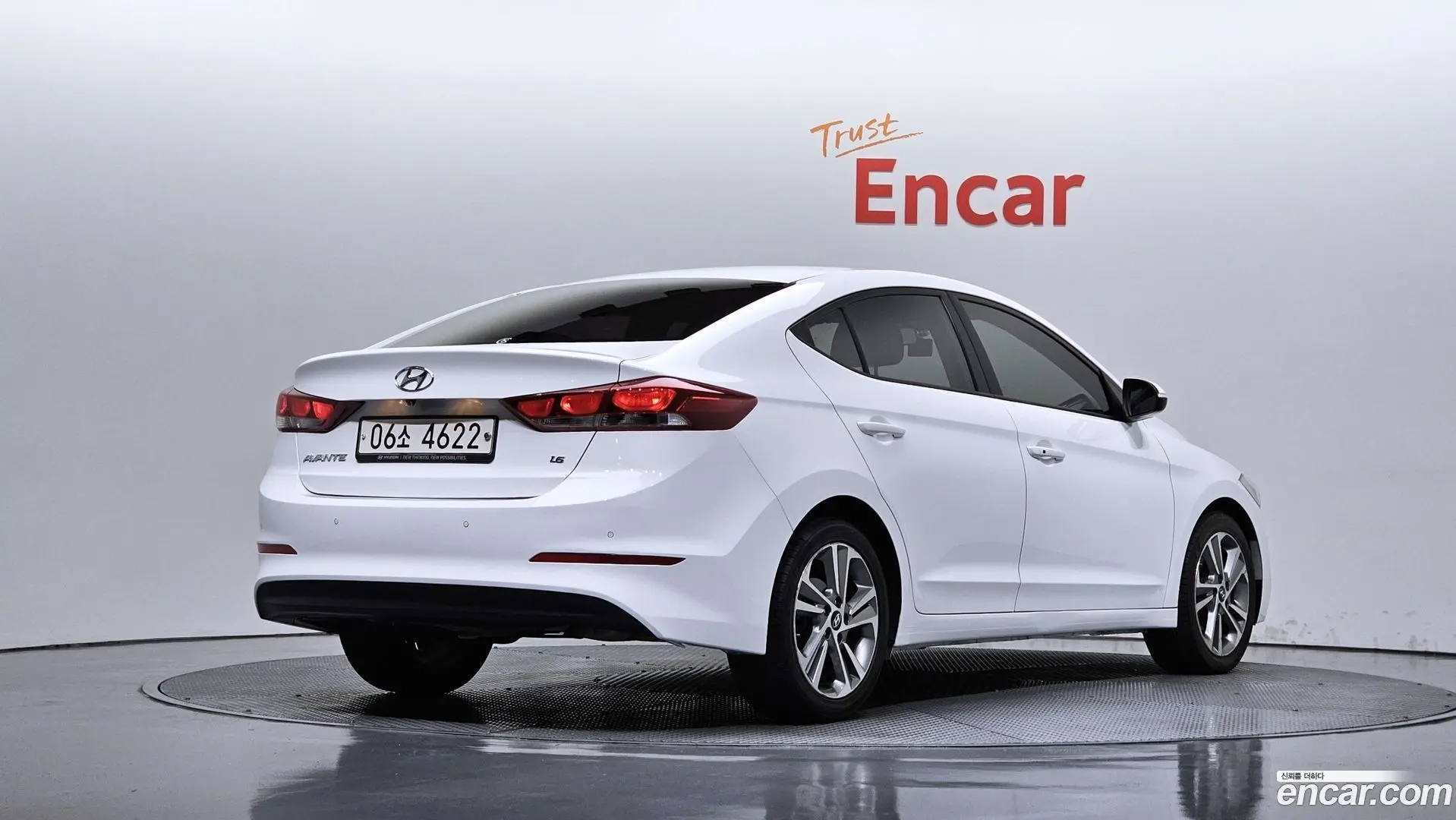 Main__Slider__Photo:AVANTE Hyundai 2017.8-1