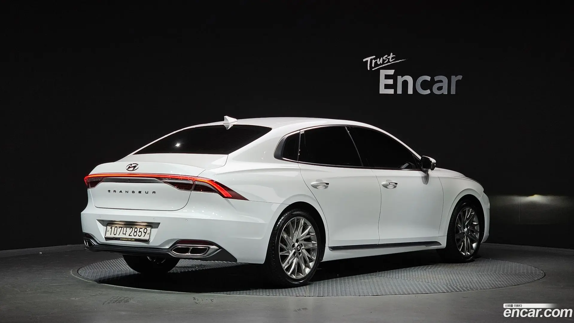 Main__Slider__Photo:Grandeur Hyundai 2020.5-1
