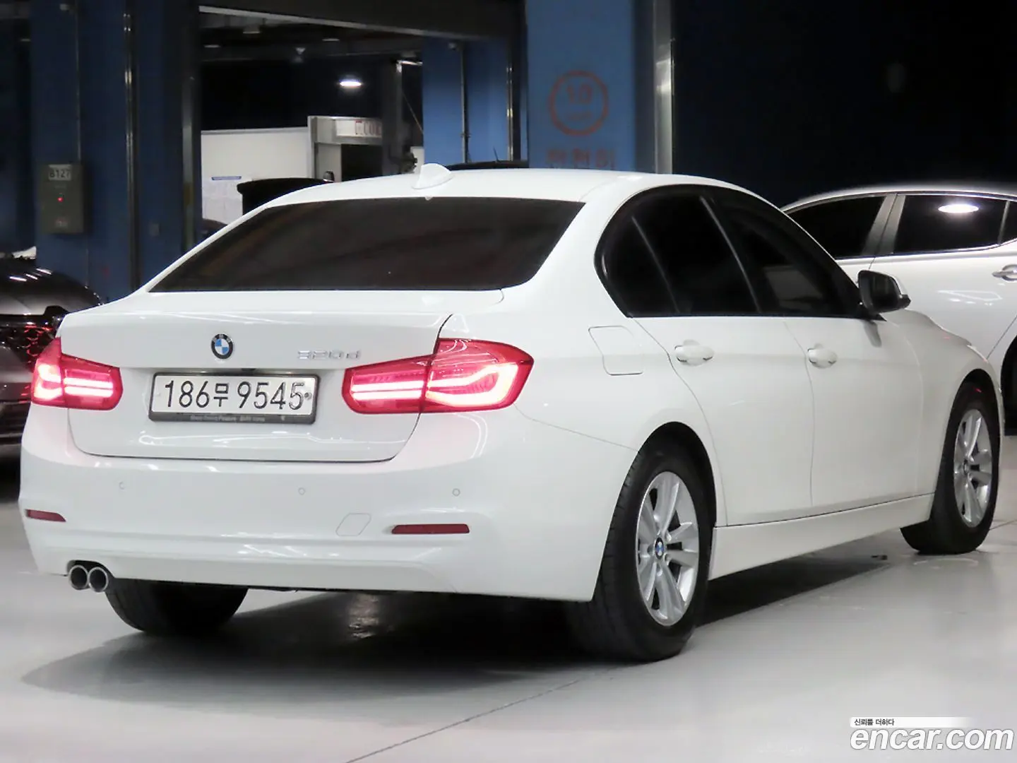 Main__Slider__Photo:3-Series BMW 2017.8-1