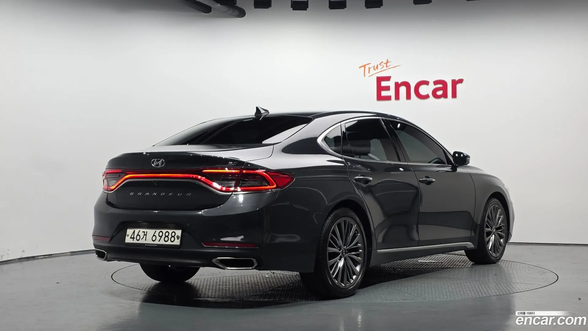 Main__Slider__Photo:Grandeur Hyundai 2018.8-1