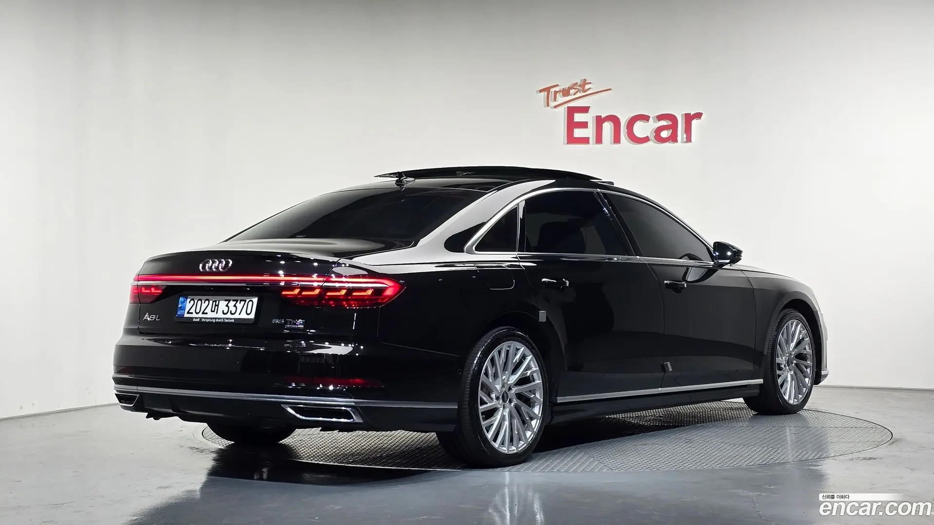 Main__Slider__Photo:A8 Audi 2021.10-1