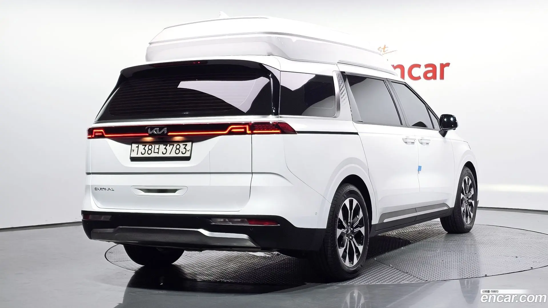Main__Slider__Photo:Canival Kia 2021.9-1