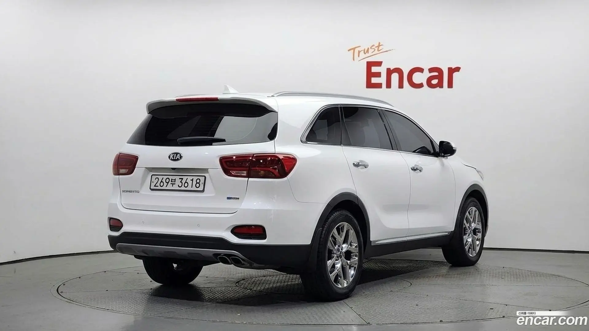 Main__Slider__Photo:Sorento Kia 2019.8-1