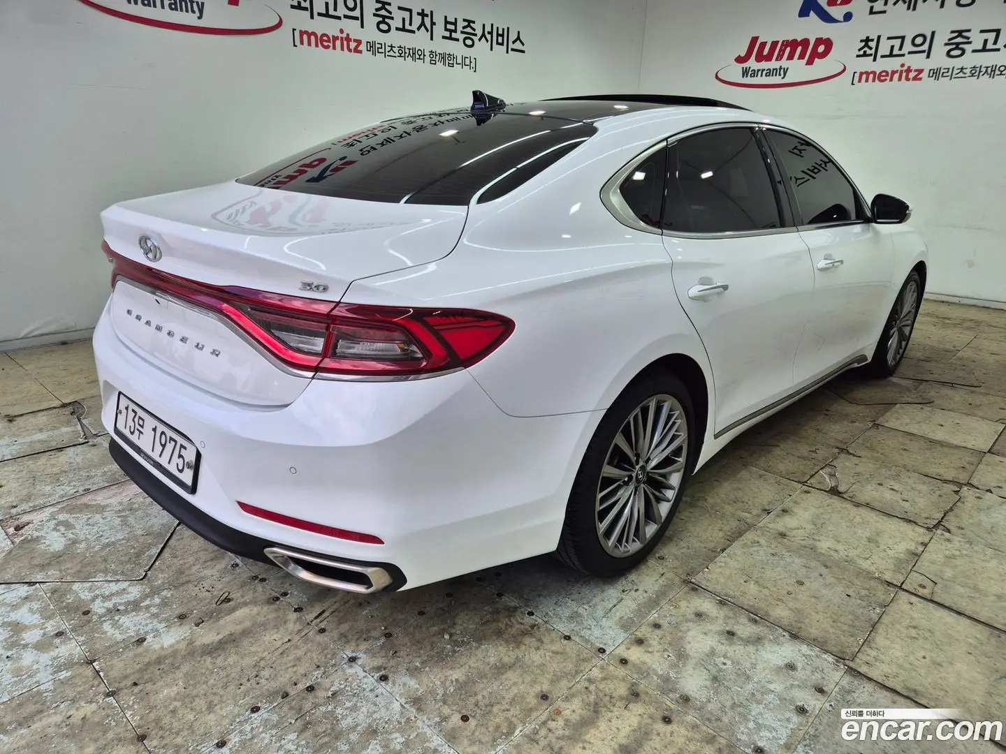 Main__Slider__Photo:Grandeur Hyundai 2018.9-1