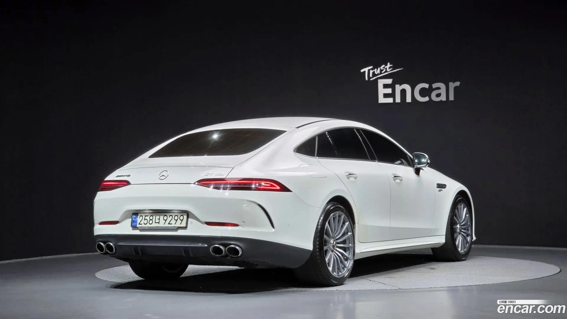 Main__Slider__Photo:AMG GT Mercedes-Benz 2020.5-1