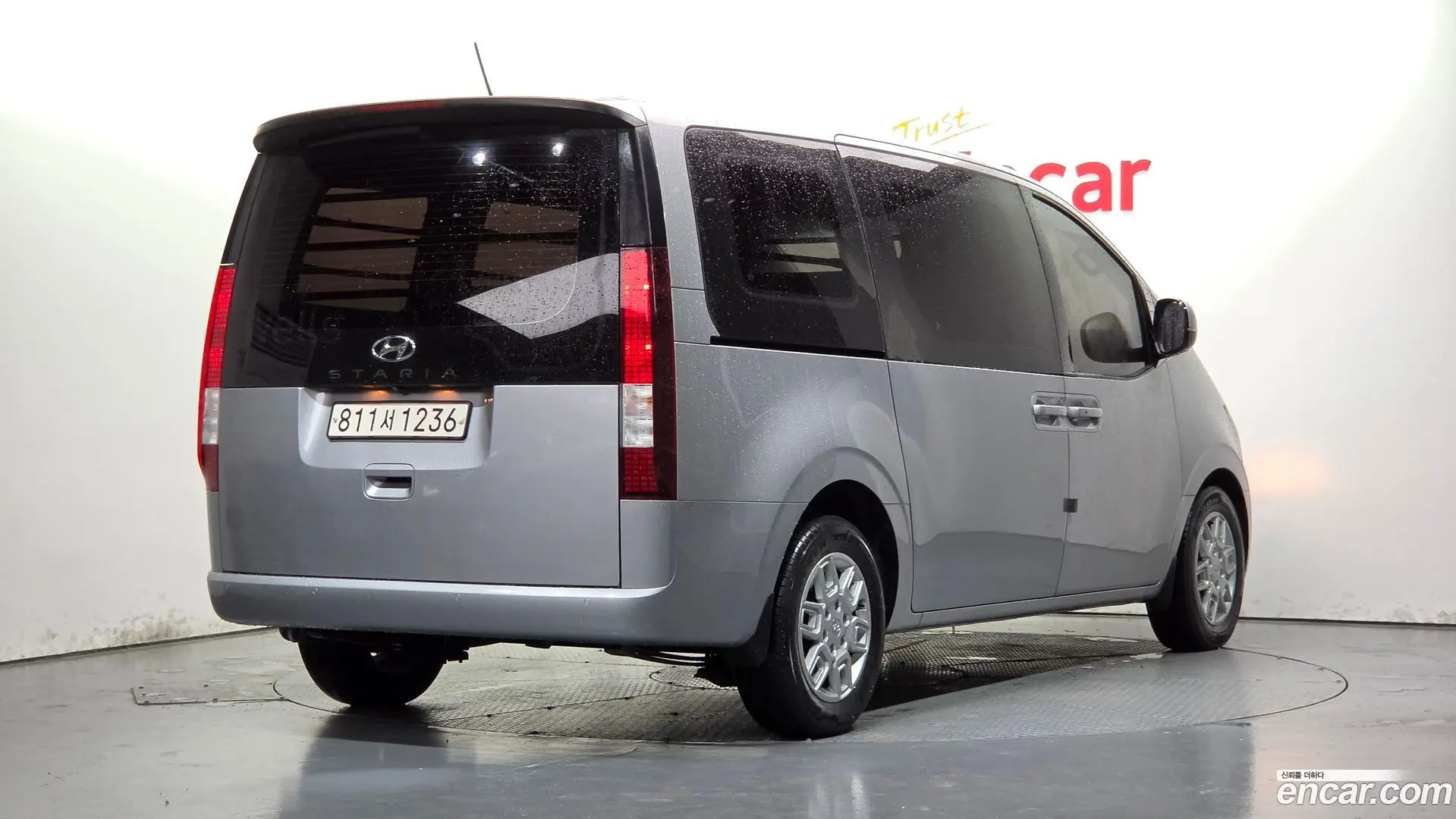 Main__Slider__Photo:Staria Hyundai 2022.6-1