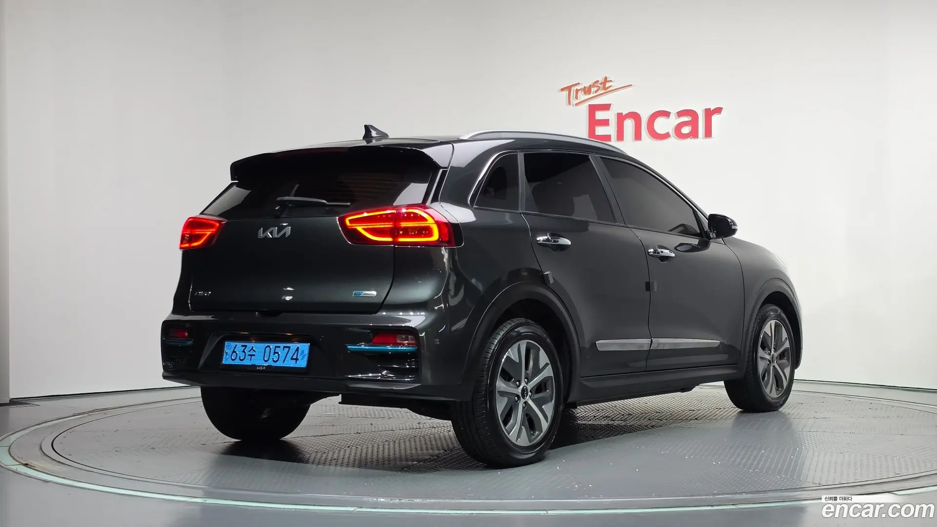 Main__Slider__Photo:Niro Kia 2021.8-1