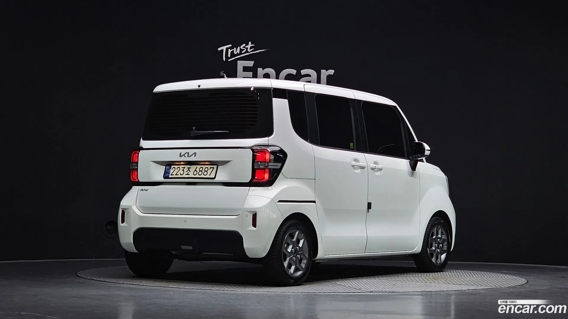 Main__Slider__Photo:RAY Kia 2024.4-1