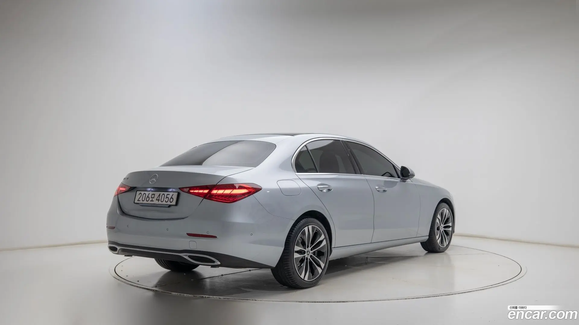 Main__Slider__Photo:C-Class Mercedes-Benz 2025.3-1